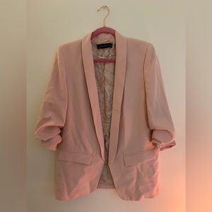 Zara - Light pink/blush blazer w/scrunched sleeve detail - Size M